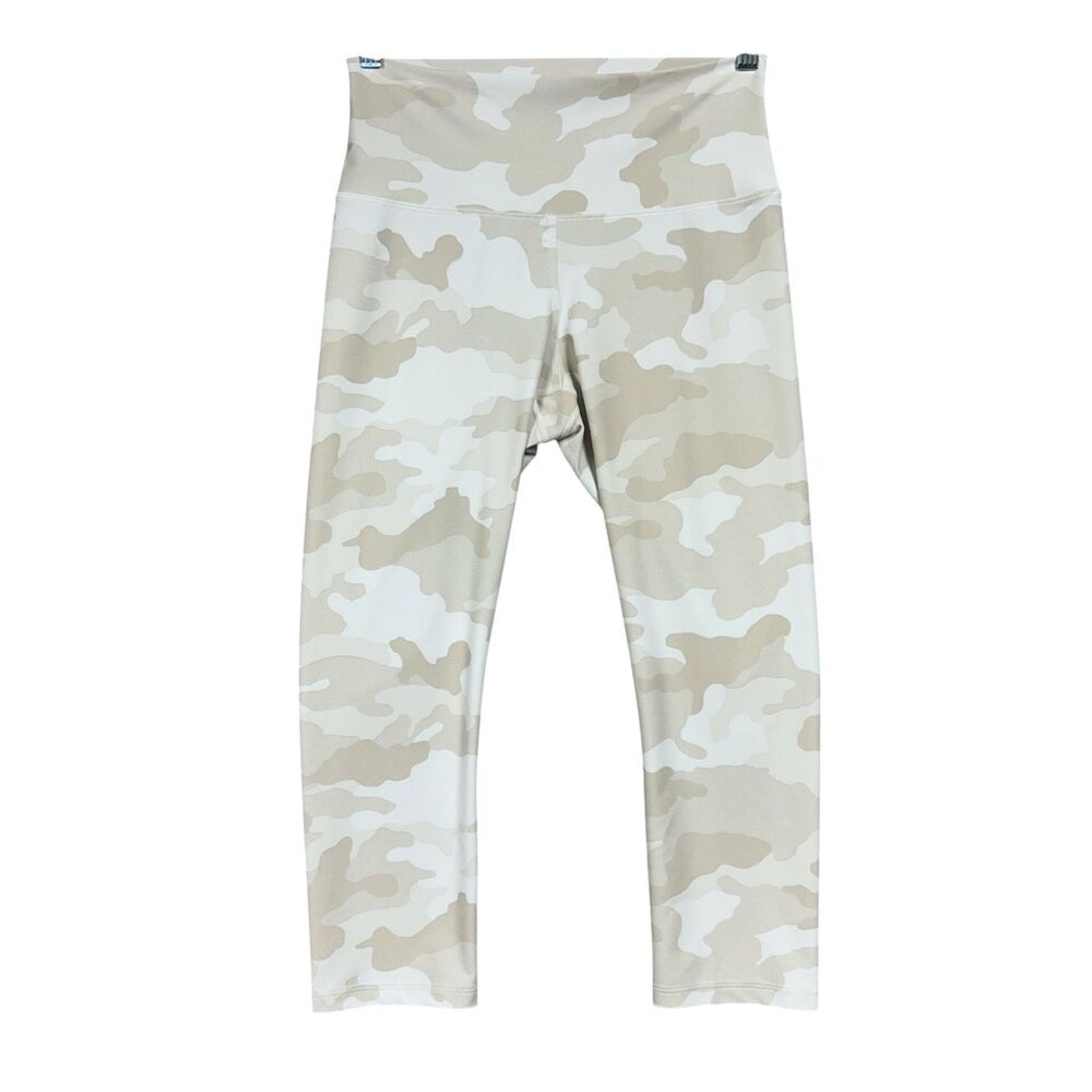 Old Navy Active Powersoft High Rise Capri Legging Go Dry Camo Sz M Cream